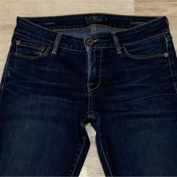EUC Women's Lucky Brand Lolita Boot Blue Dark Wash Denim Jeans Size 4/27 - Picture 2 of 9